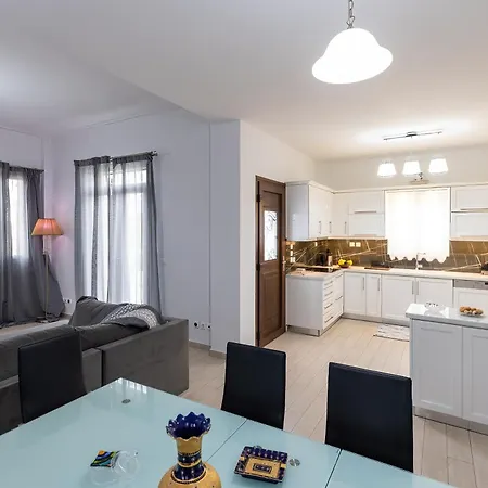 Holiday home Mariangelo House